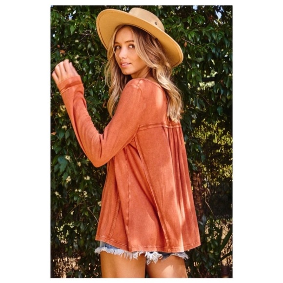 โ๐ผ #1380 Fun Rusty Ruched Stone Washed V Neck Long Sleeve Top - Picture 7 of 17